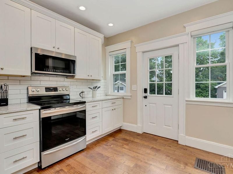 2732 Hyde Park Avenue, Cincinnati, OH 45209 Photo 22