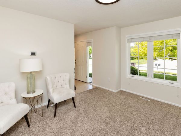 12306 Prairie Drive, Urbandale, IA 50323