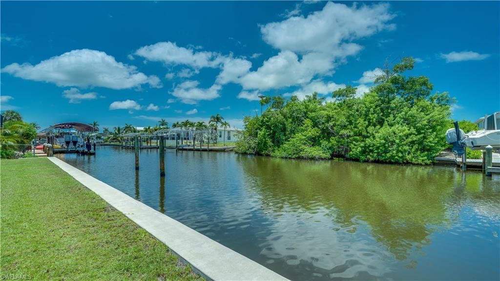 2763 Sanderling Ct , Saint James City, FL 33956 Photo