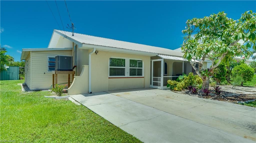 2763 Sanderling Ct , Saint James City, FL 33956 Photo