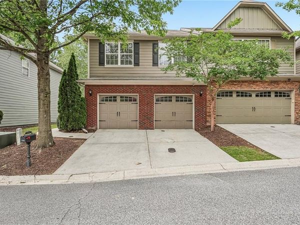 2340 Whiteoak Lane SE, Smyrna, GA 30080