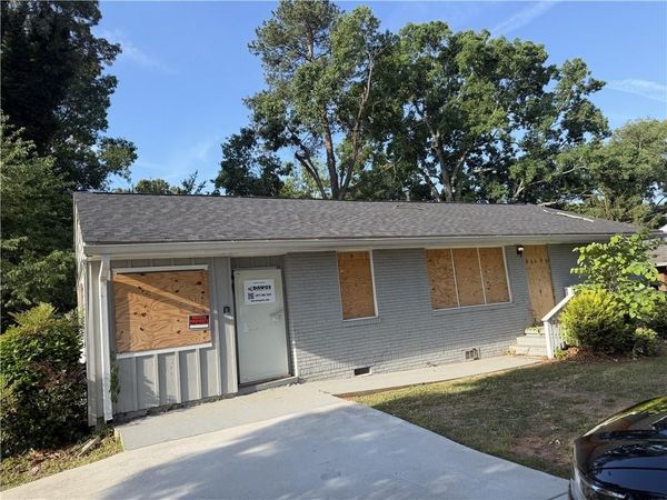 4881 Glenwood Road , Decatur, GA 30035