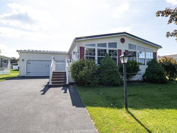 6365 Kims Drive, Unit 346, Victor, NY 14564