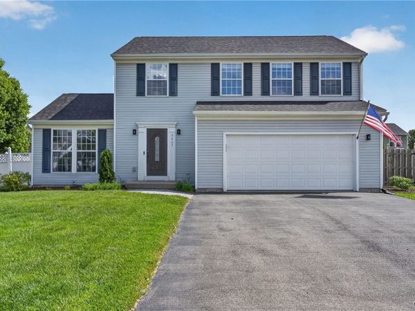 5467 Congleton Circle, Clay, NY 13041