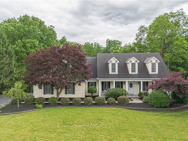 117 Neuchatel Lane, Fairport, NY 14450