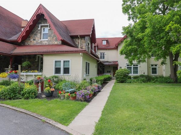 125 Grove Drive, Unit 7B, Canandaigua, NY 14424