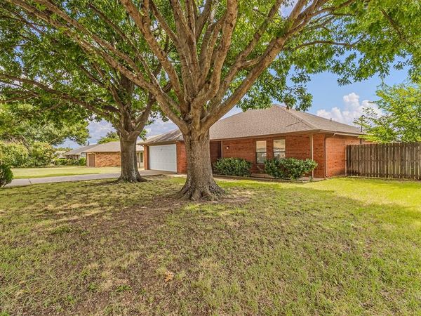 1422 Stiles Court, Midlothian, TX 76065