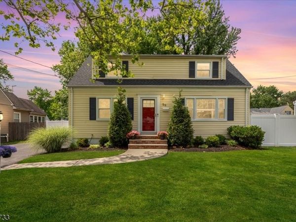59 Shady Ln, Fanwood, NJ 07023