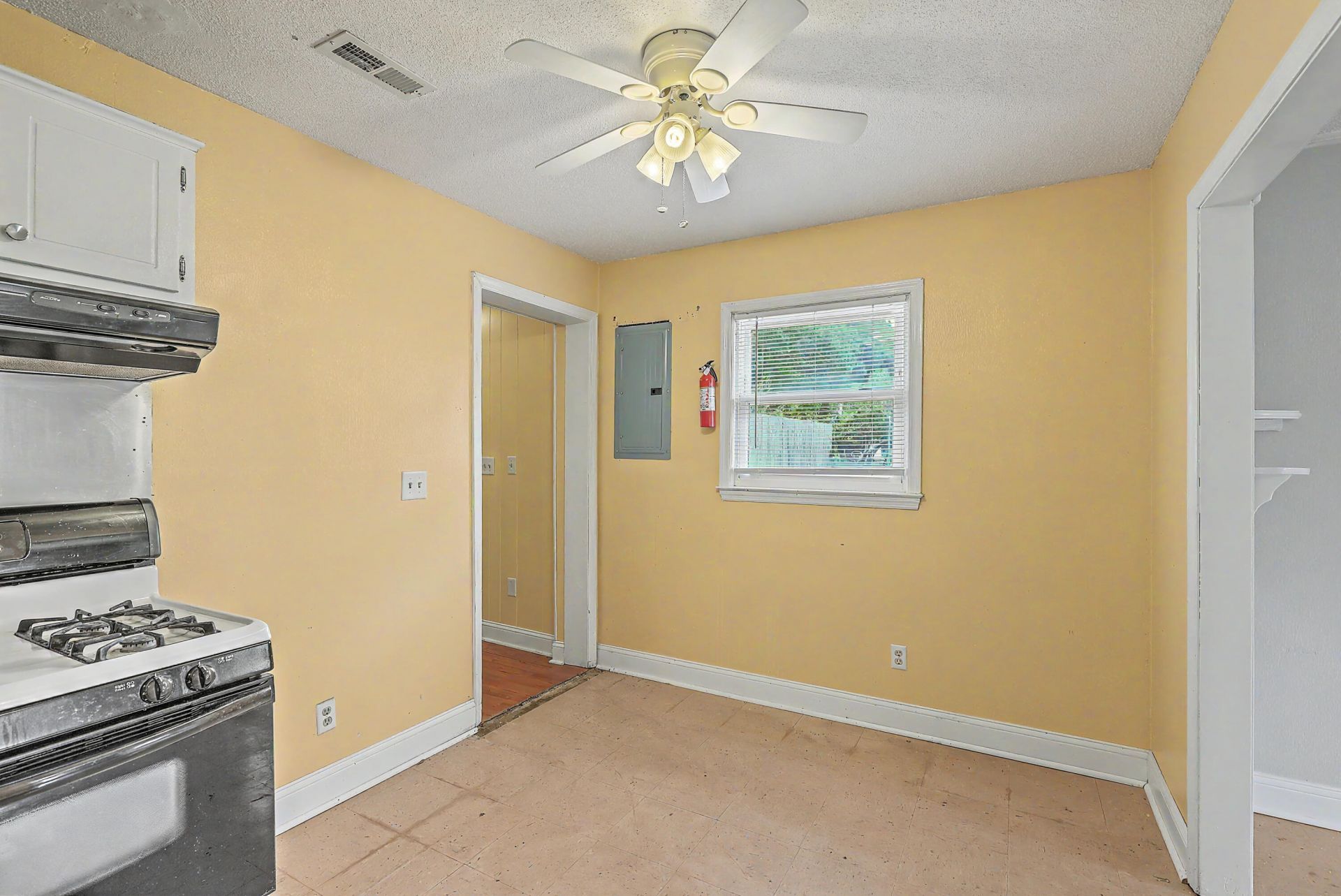 30 Belmar Avenue Photo 10