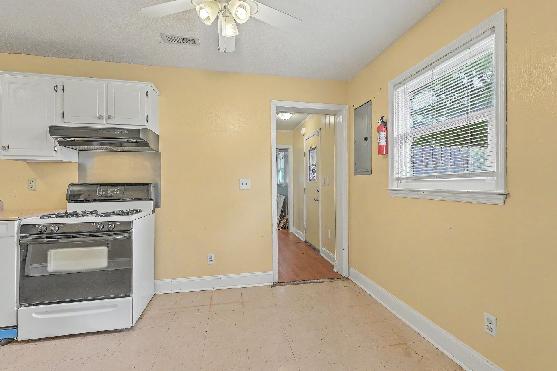 30 Belmar Avenue Photo 13