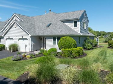4004 The Fairway , Baiting Hollow, NY 11933