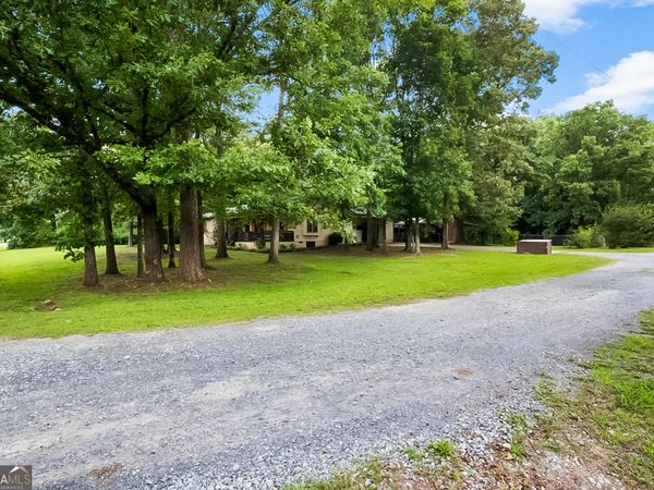 11 Harbour Road NE, Rome, GA 30165