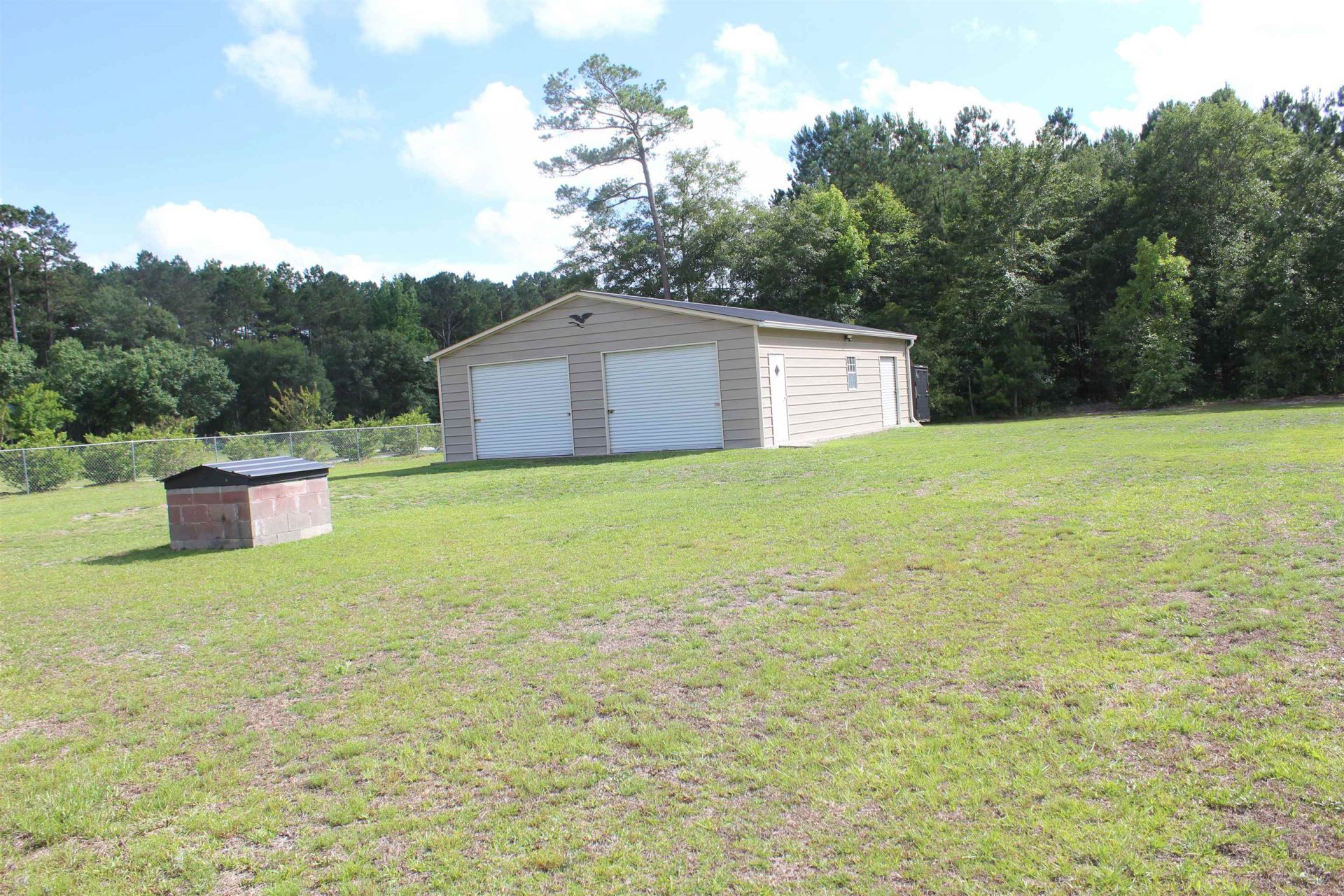 220 Rainbow Rd.  Photo 9