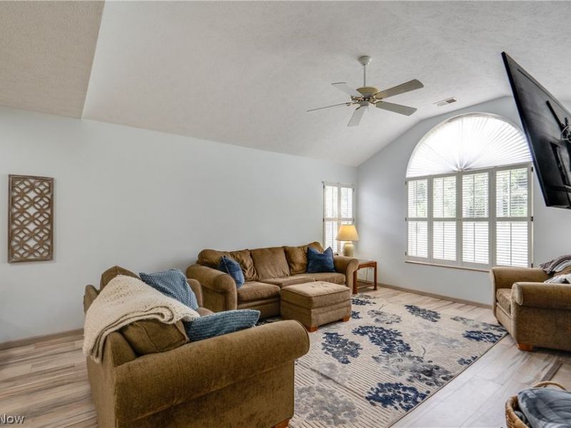 230 Whippoorwill Lane, Mansfield, OH 44906 Photo 6