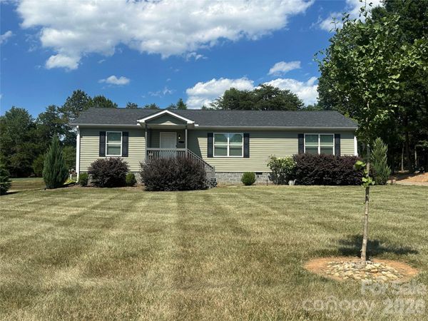 330 W Memorial Highway , Harmony, NC 28634