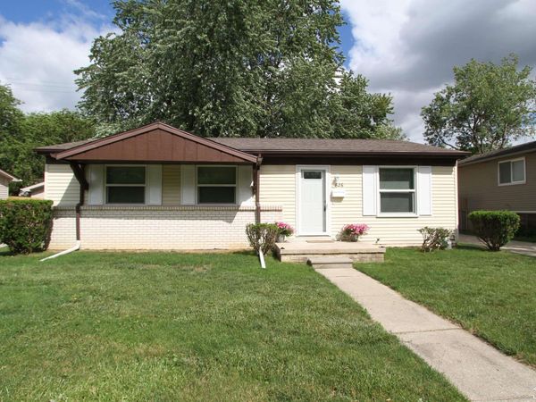 626 John Rolfe Drive, Monroe, MI 48162