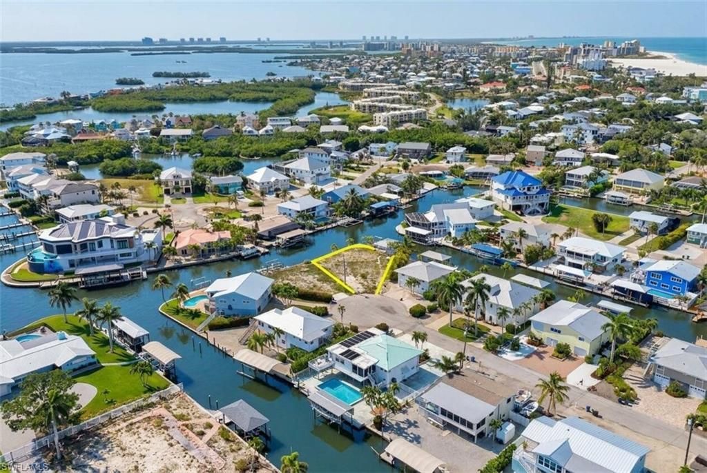 18 Avenida Carita, Fort Myers Beach, FL 33931 Photo