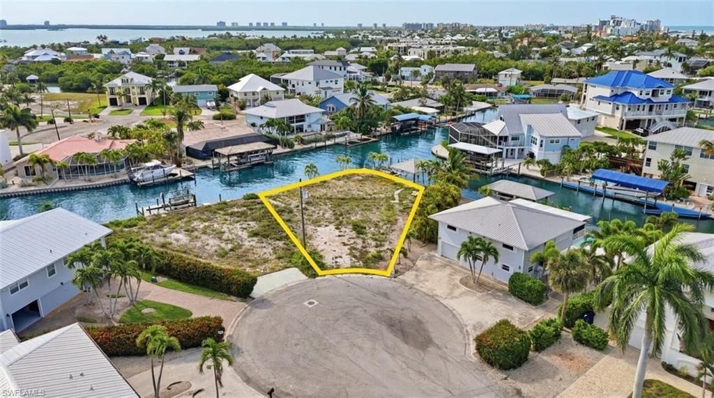 18 Avenida Carita, Fort Myers Beach, FL 33931 Photo