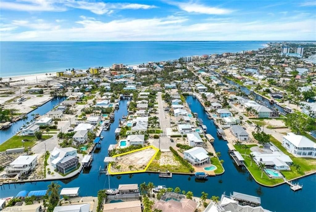 18 Avenida Carita, Fort Myers Beach, FL 33931 Photo