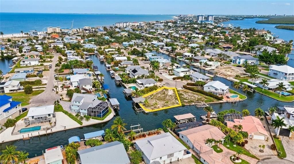 18 Avenida Carita, Fort Myers Beach, FL 33931 Photo