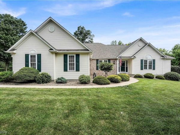 2924 Robert Gary Court , Medina, OH 44256