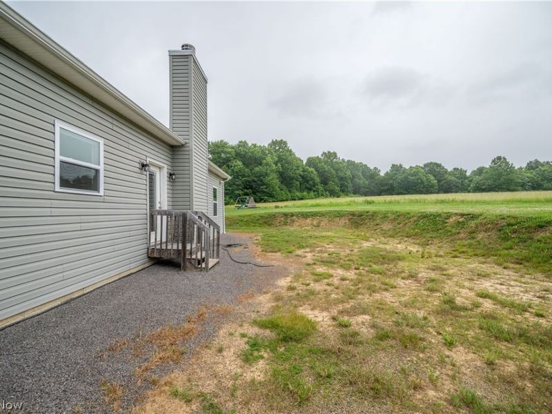 195 Concord Drive, East Palestine, OH 44413 Photo 33