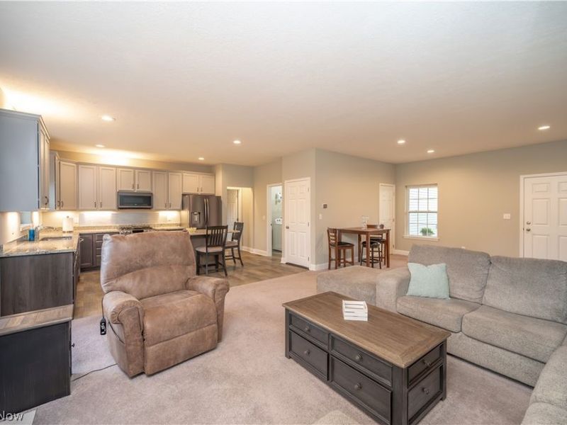 195 Concord Drive, East Palestine, OH 44413 Photo 7