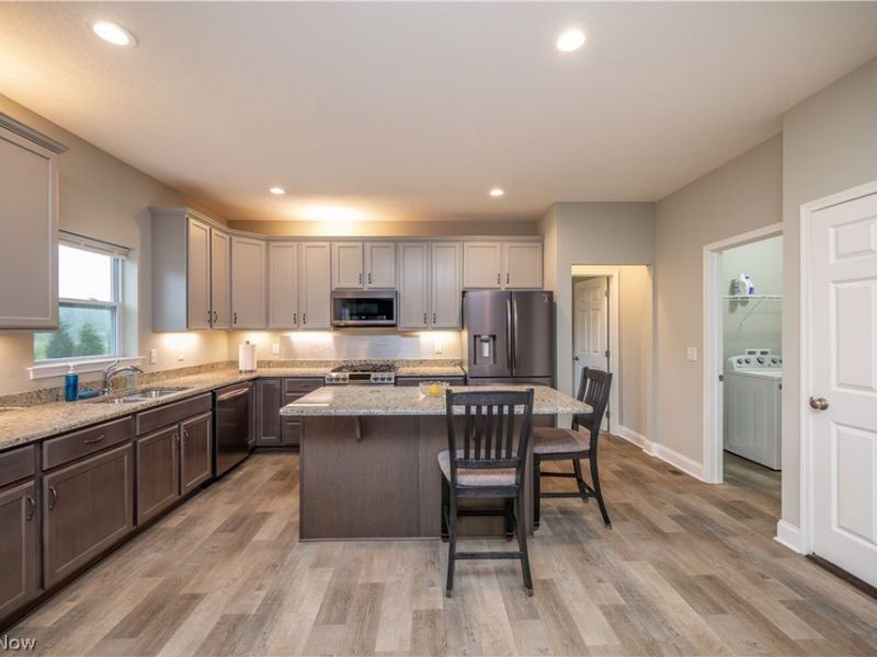 195 Concord Drive, East Palestine, OH 44413 Photo 8