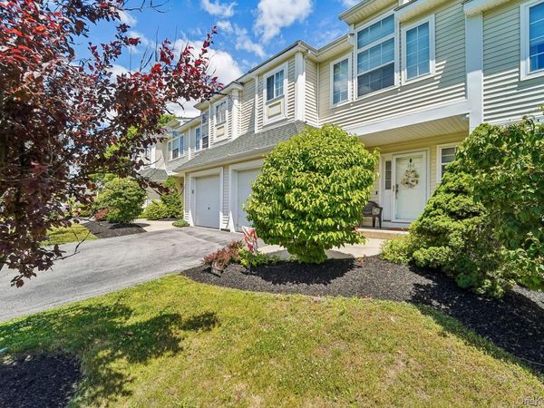 186 Sara Lane , Newburgh, NY 12550