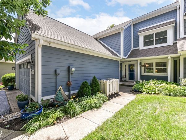 8172 River Bay Drive E, Indianapolis, IN 46240