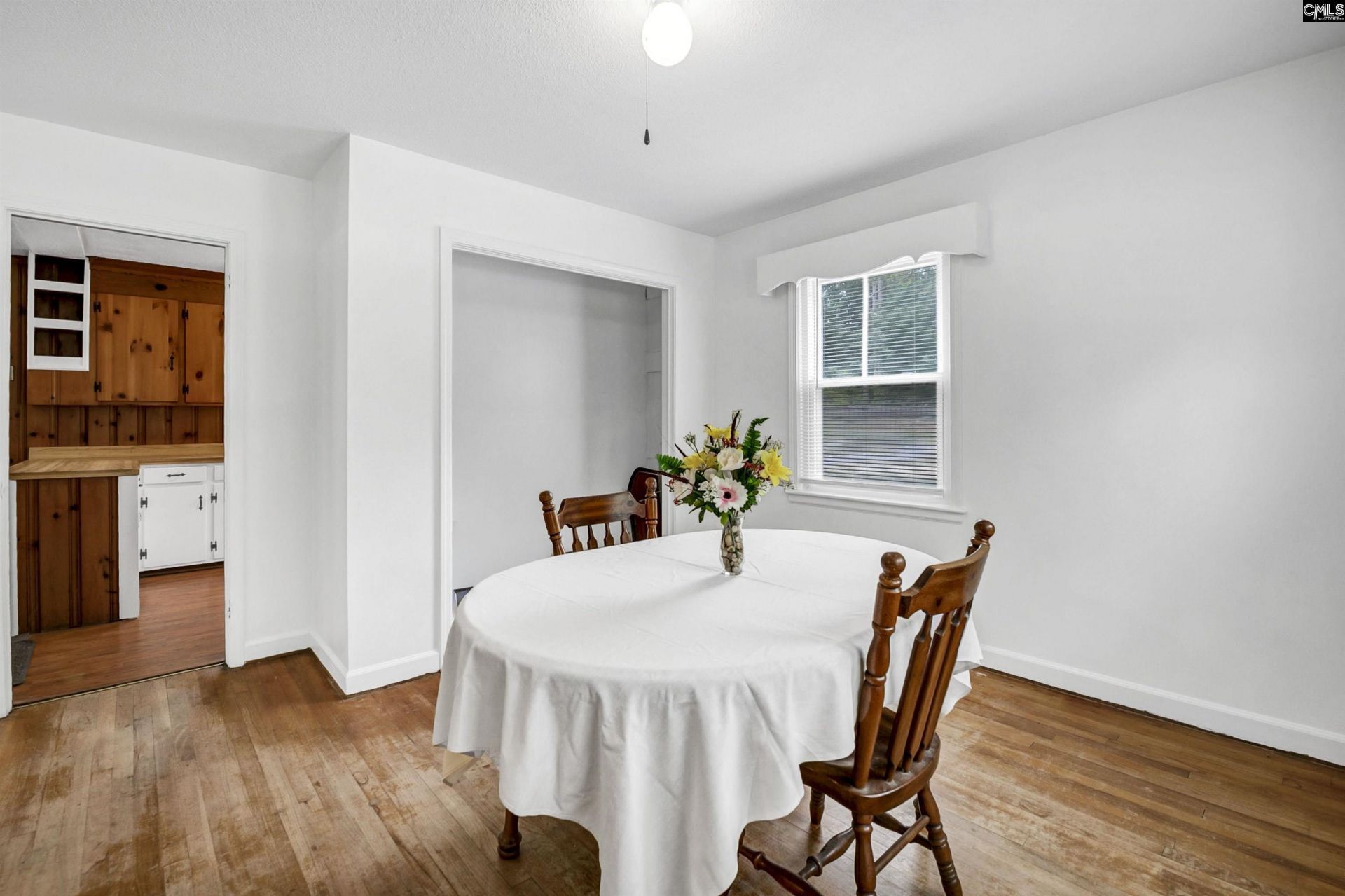 1025 Spring Drive  Photo 16
