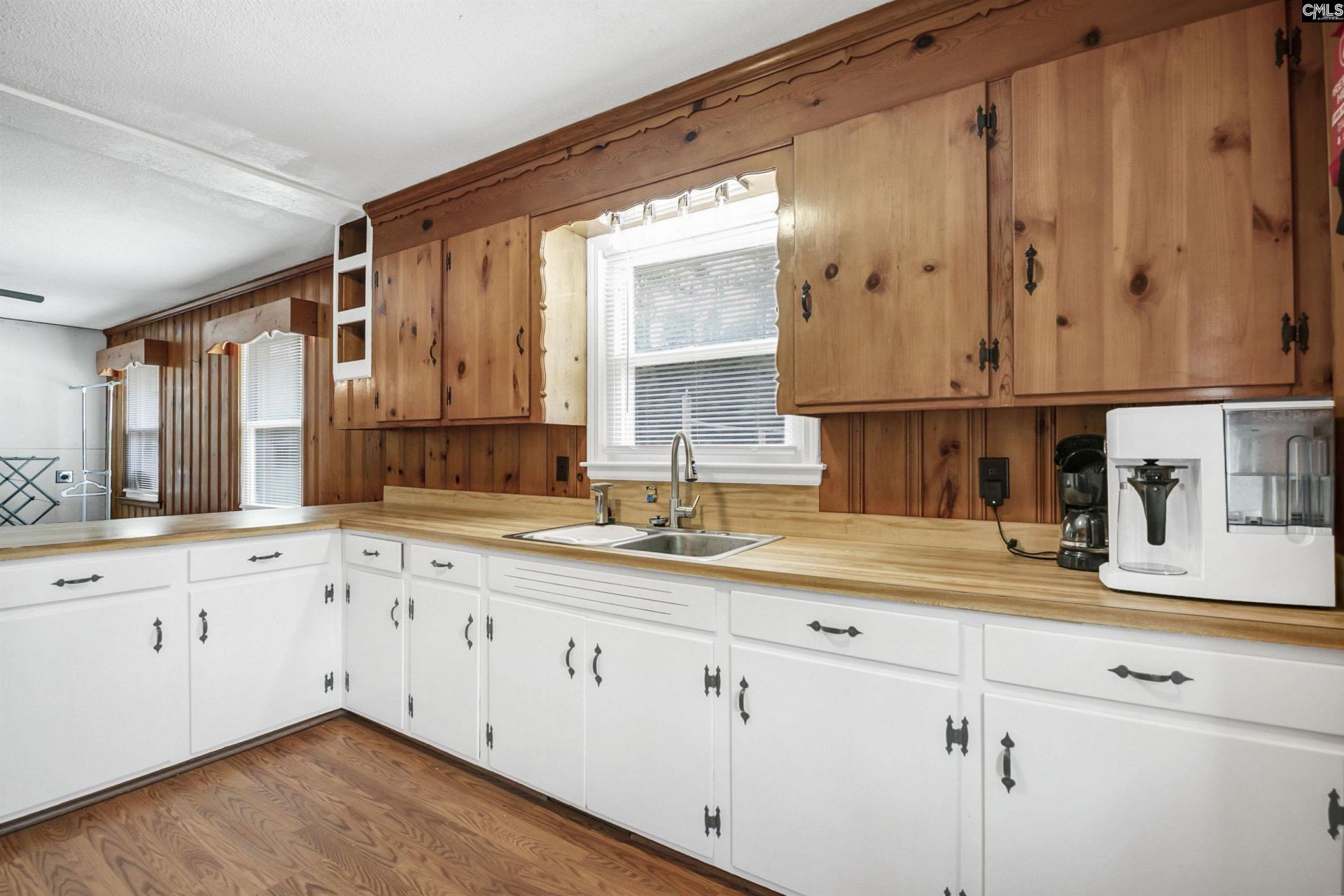 1025 Spring Drive  Photo 20