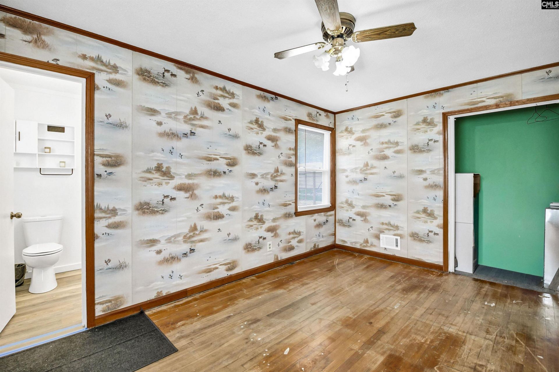 1025 Spring Drive  Photo 29