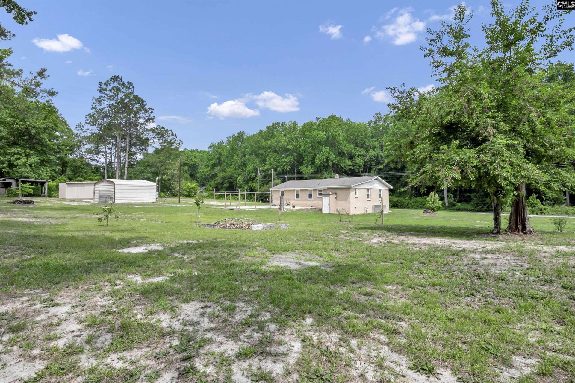 1025 Spring Drive  Photo 8