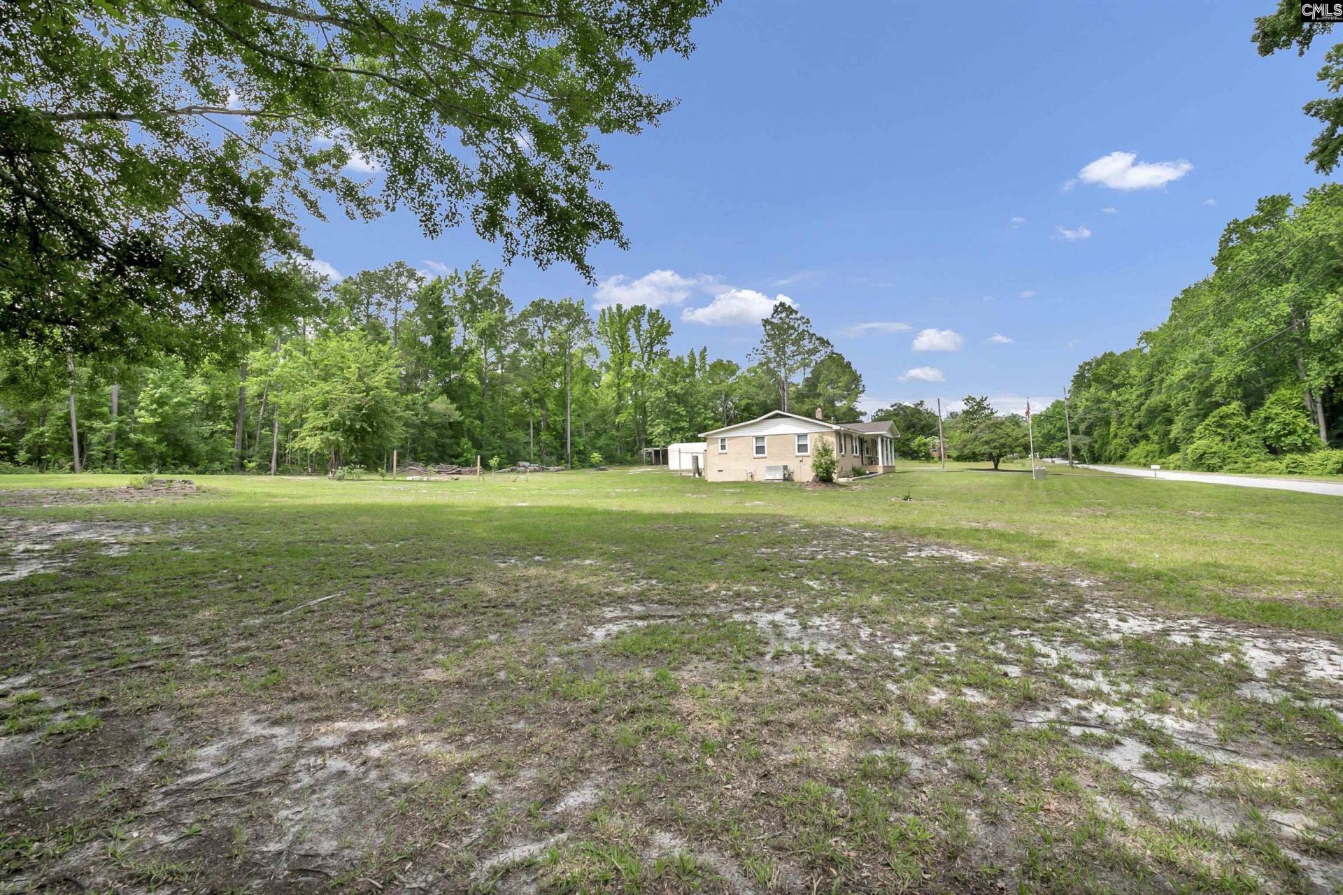 1025 Spring Drive  Photo 9