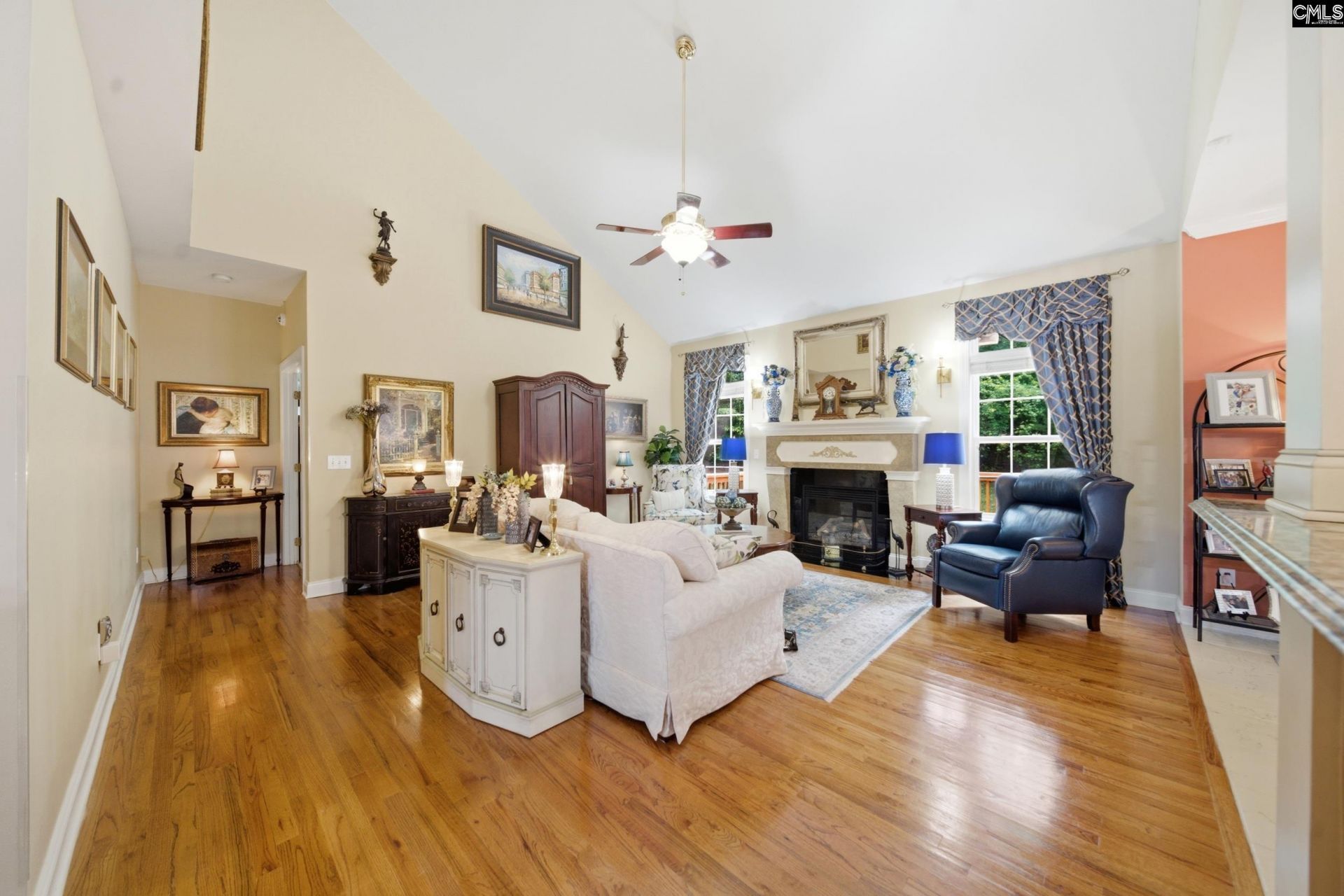 153 Ridgemont Drive  Photo 12