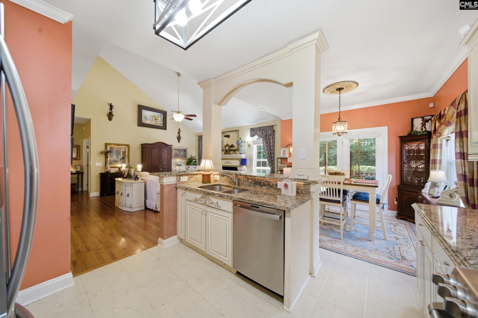 153 Ridgemont Drive  Photo 16