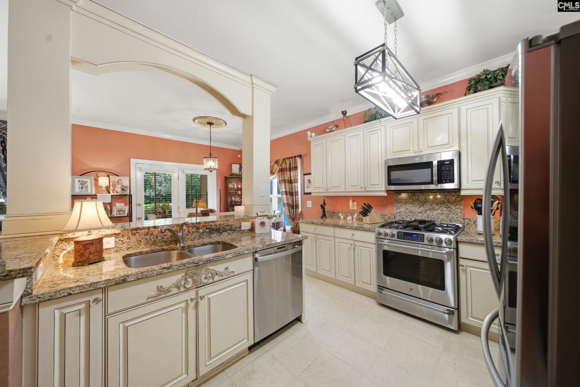 153 Ridgemont Drive  Photo 18