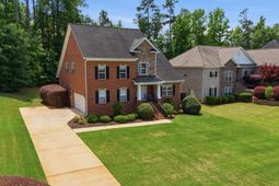 153 Ridgemont Drive  photo 4