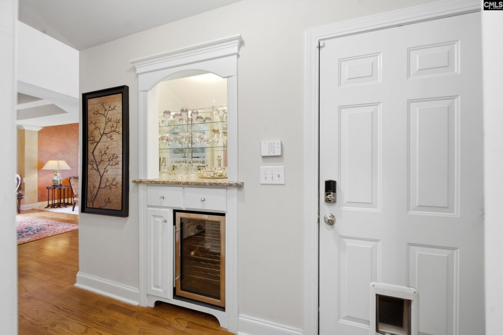 153 Ridgemont Drive  Photo 9