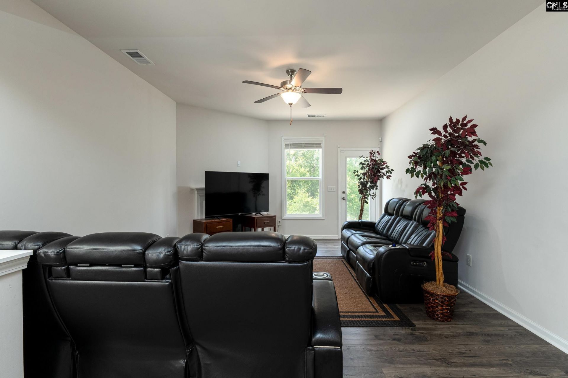 1013 Woodcreek Farms Road  Photo 10