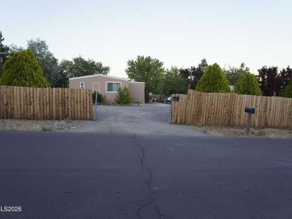 5886 Leon Drive, Sun Valley, NV 89433