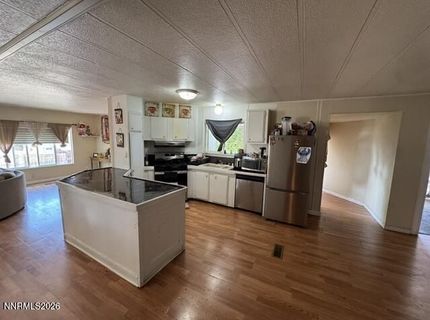 5886 Leon Drive, Sun Valley, NV 89433 Photo