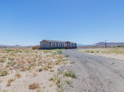 1785 E Antelope Street, Silver Springs, NV 89429 Photo
