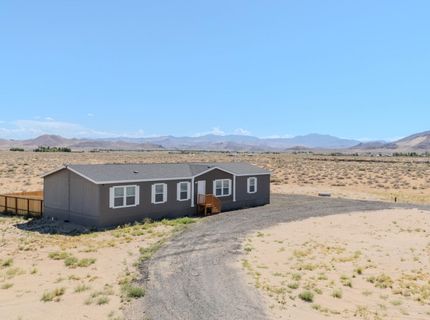 1785 E Antelope Street, Silver Springs, NV 89429 Photo