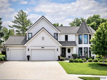 1509 S 152nd Avenue Circle, Omaha, NE 68144