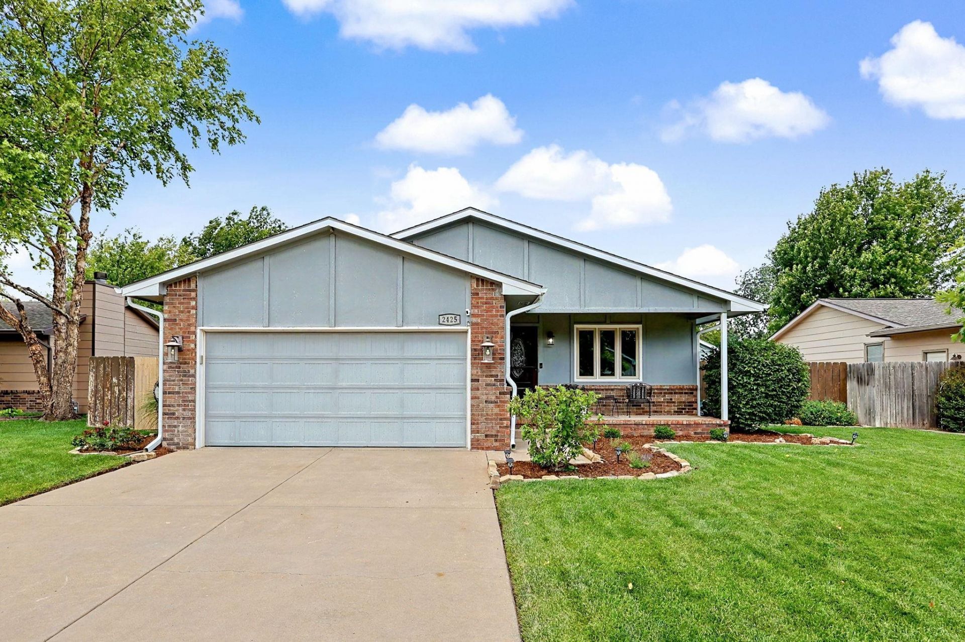 2425 N Amarado St, Wichita, KS 67205 Main Photo
