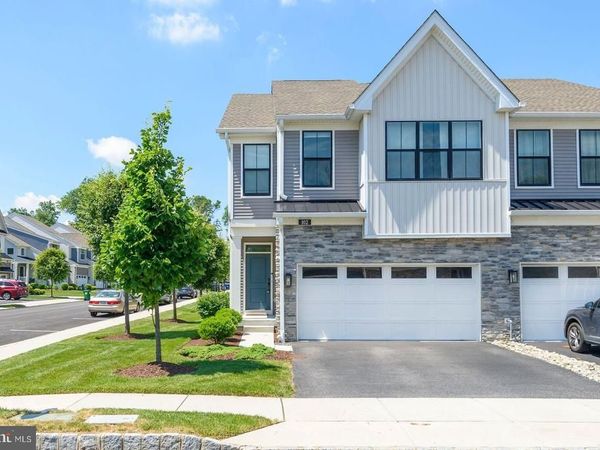 102 SEGEL DRIVE, MEDIA, PA 19063