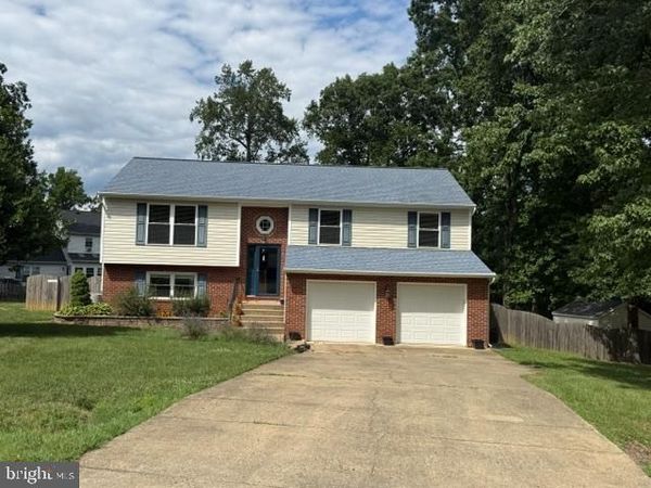 48 WASHINGTON AND LEE BOULEVARD , STAFFORD, VA 22556