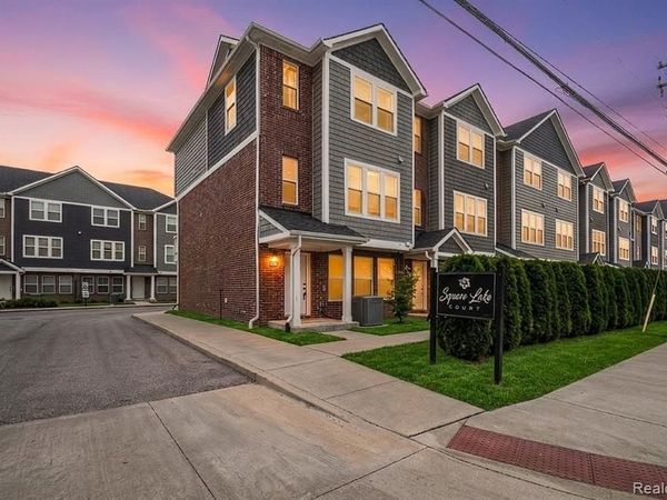 2925 SQUARE LAKE Court, Troy, MI 48085